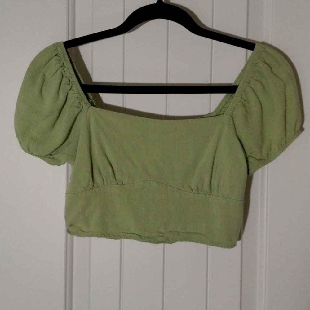 PacSun Spring Green Crop Top